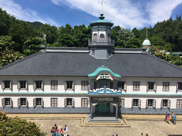 長野県にある旧開智学校